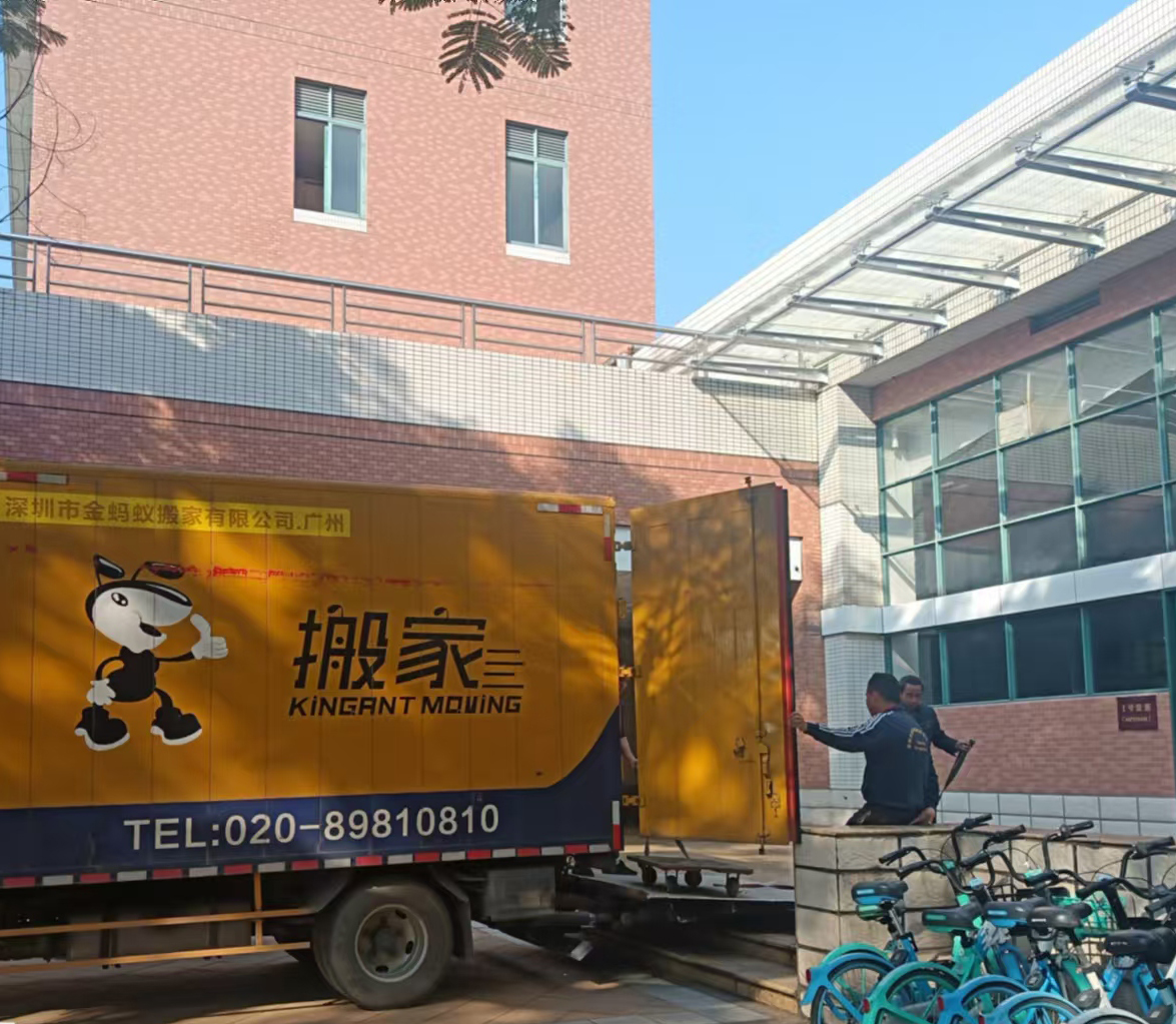 广州雨天搬家贴心服务，让您省心又安心
